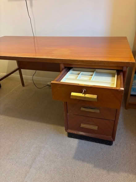 Photo of free study desk (Thames Ditton KT7) #2