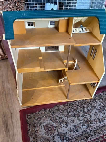 Photo of free 3 storey dolls house (Malvern Link WR14) #3