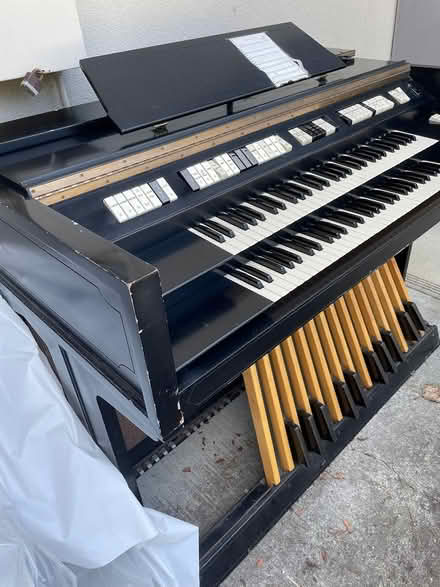 Photo of free Small chamber organ (Fairmede-Hilltop) #1