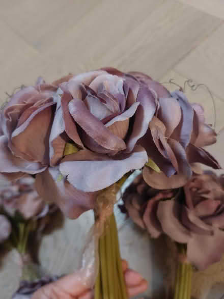Photo of free Artificial bouquets 5 + loose bunch (Wrose BD2) #4