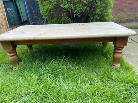 Photo of free Solid coffee table (SY11) #1