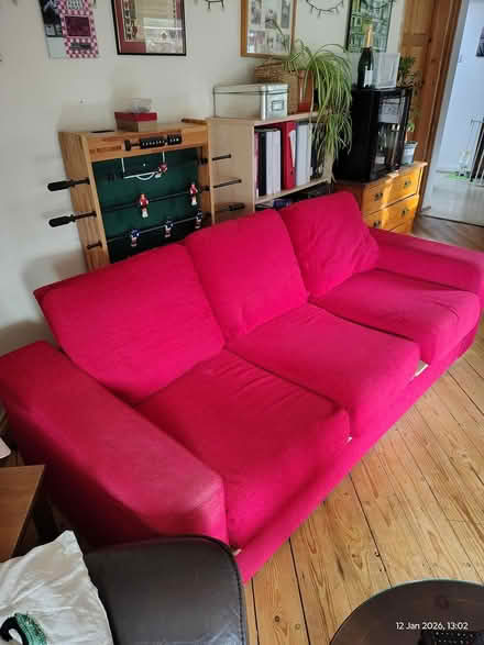 Photo of free Red sofa (Greenford) #1