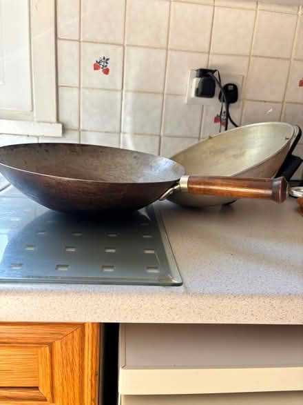 Photo of free Wok with lid (AB10) #3