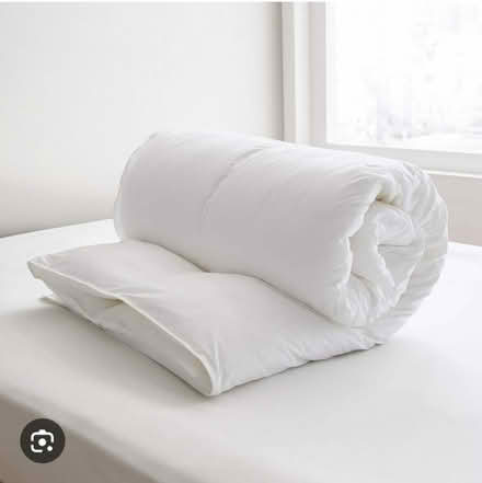Photo of Duvet, Duvet cover and Bedsheets (NR2) #1