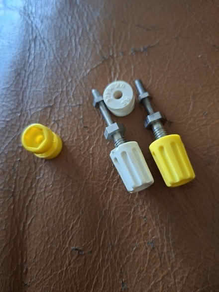 Photo of free 2 rs binding posts (Woodley RG5) #1