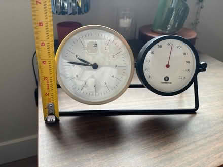 Photo of free analog desk clock w/ temp gauge (Issaquah) #4