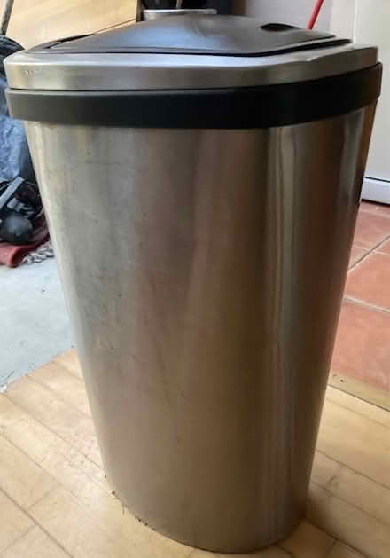 Photo of free Kitchen Bin (Teddington) #4