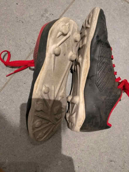 Photo of free Kids football boots (W7) #2