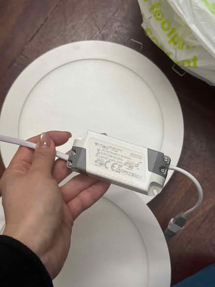 Photo of free LED penal lights (w1w 8ql) #3