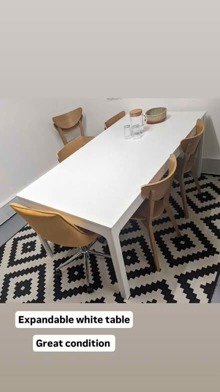 Photo of free Expandable white table / desk (N5 2EF) #1