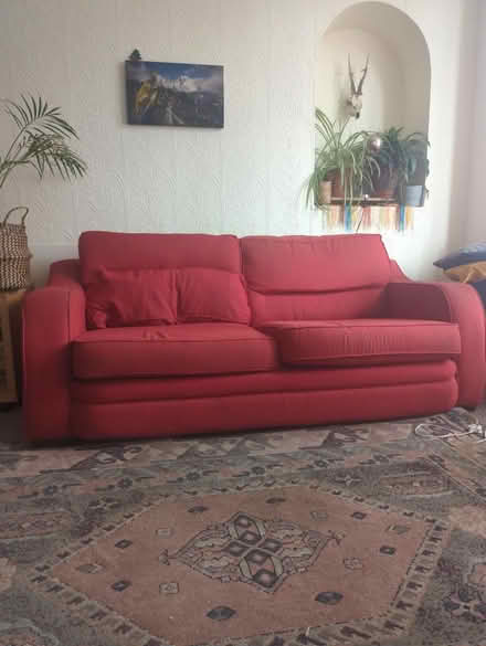 Photo of free 3 seater sofa (Partick (G11)) #1