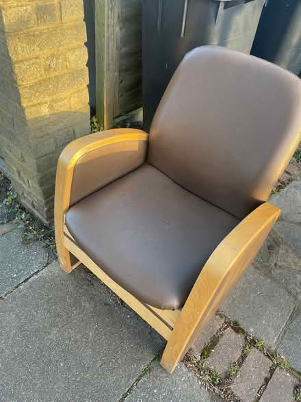 Photo of free EN1 Chair quite sturdy and heavy you need a car to collect (Enfield EN1) #2