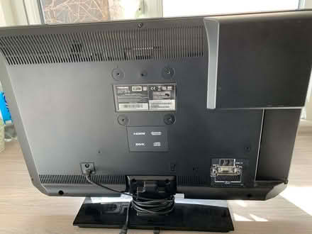 Photo of free Toshiba Tv/built in Dvd and Remote (Chelmsford CM2) #1