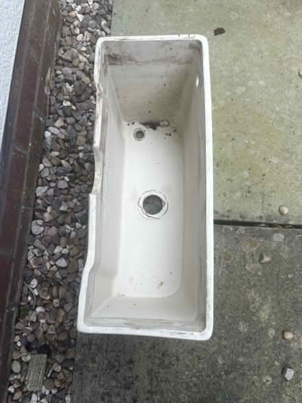 Photo of free White ceramic cistern (Stenson Derby DE23) #2