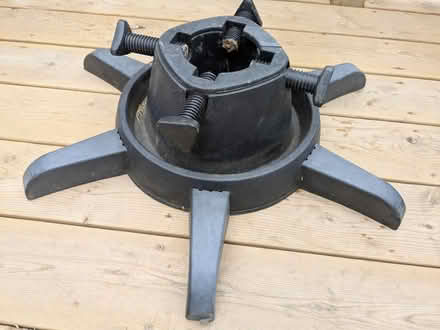 Photo of free Christmas tree stand (Coxwell Ave and Queen St E) #1