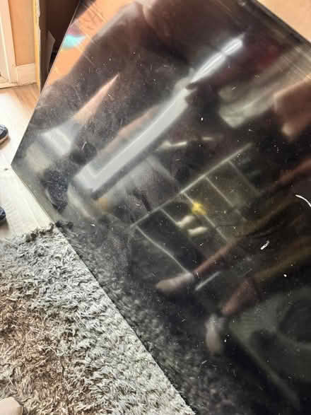 Photo of free Broken screen tv 85 inch (Ilford) (Barkingside IG6) #1