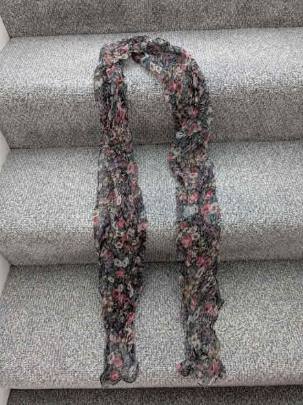 Photo of free Flowery Scarf (Beulah Hill SE19) #1