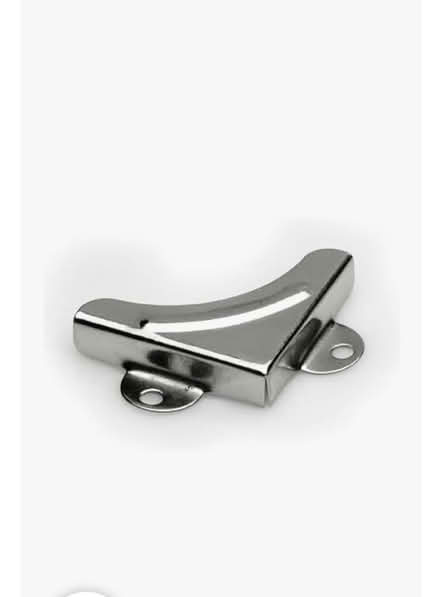 Photo of Corner mirror brackets (South Abingdon (OX14)) #1