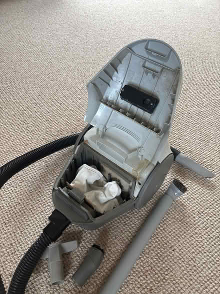 Photo of free Small vacuum cleaner (Tilley SY4) #2