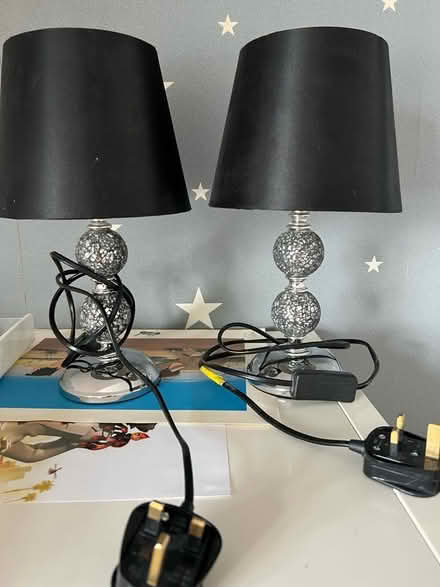 Photo of free Pair of bedside/table lamps (Goodmayes IG3) #1