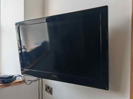 Photo of free 32 inch LED Techniks TV (Alston CA9) #2