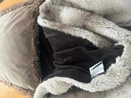 Photo of free Fur fleece blanket & cushion (Tivoli GL50) #3