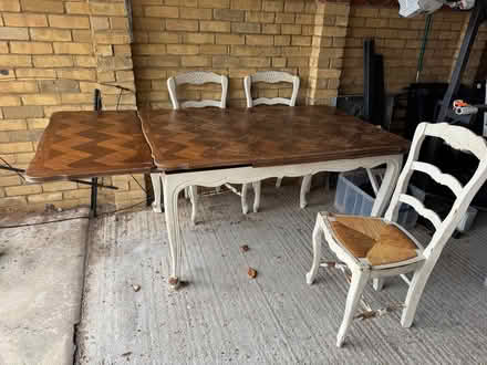 Photo of free Extendable dining table and 5 chairs (Broadwater Down TN2) #2