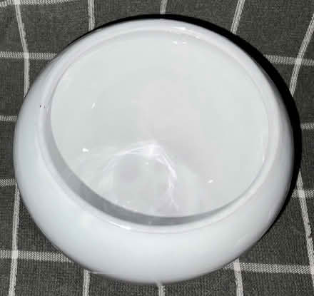 Photo of free White vase (Southfields SW19) #2