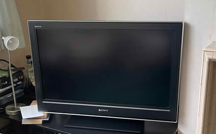 Photo of free Sony Bravia 32 " tv (Wombourne WV5) #1