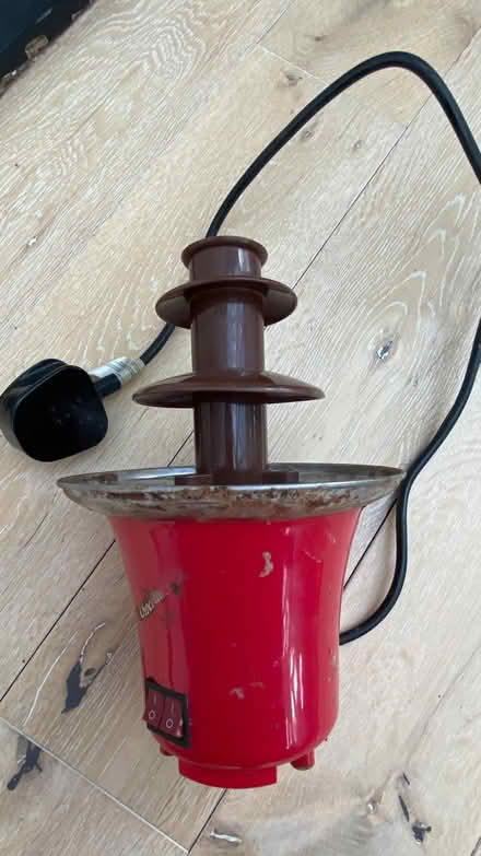Photo of free Chocolate fountain Teddington (TW11 Teddington) #1