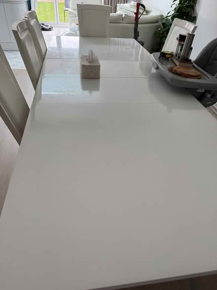Photo of free White dining table (Mitcham CR4) #2