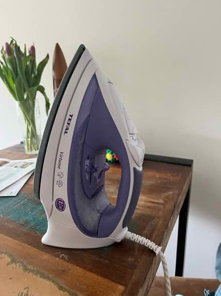 Photo of free Working TEFAL iron (SW155DU) #1