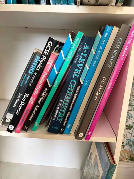 Photo of free Selection of GCSE / A level sciences textbooks (Finchampstead RG40) #1