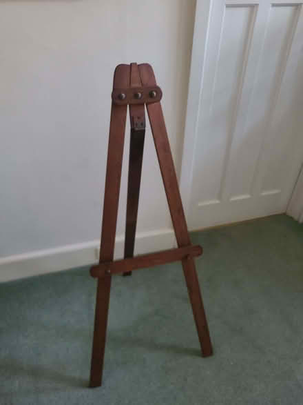 Photo of free Blackboard and Stand (Barnes SW13) #2