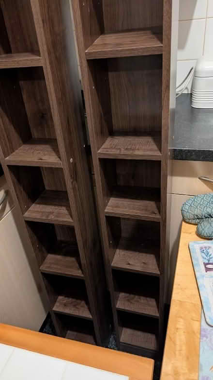 Photo of free CD/DVD Rack (BD22) #1