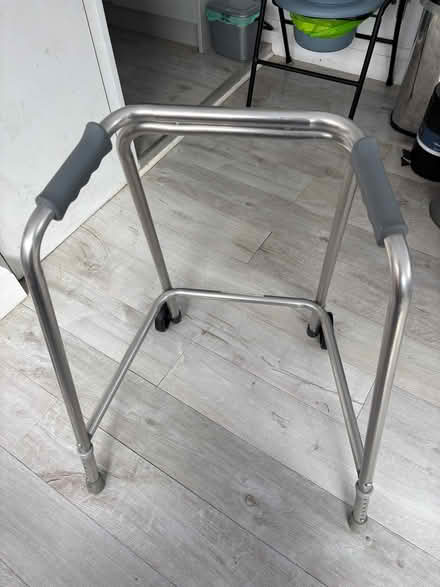 Photo of free Various (Palmers Green N13) #1