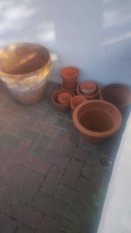 Photo of free Terracotta flower pots (Bexley DA5) #1