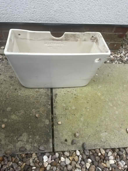 Photo of free White ceramic cistern (Stenson Derby DE23) #1