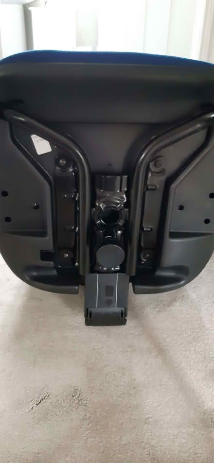 Photo of free Office chair - adjustable (Shefford SG17) #3