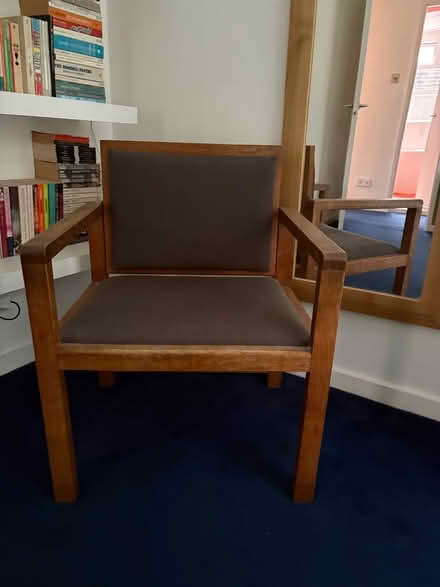 Photo of free Vintage side chair in oak (Weybridge KT13) #1