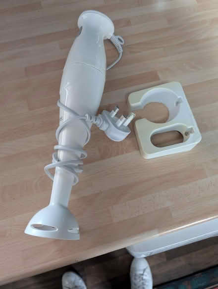 Photo of free Hand blender and wall mount. (Blackness DD1) #1