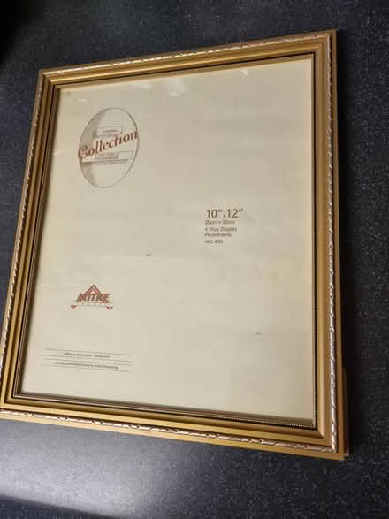 Photo of free Picture/photo frame (SE20) #1