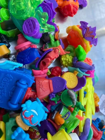 Photo of free “SuperThings” (BT10) #3