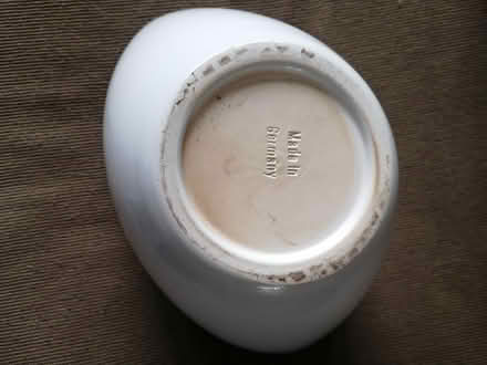 Photo of free Ceramic Planter (Old Ottawa East) #4