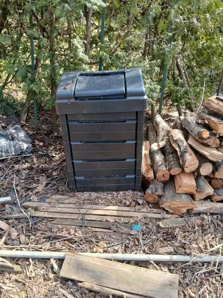 Photo of free Back yard compster (Yonge and Sheppard) #1