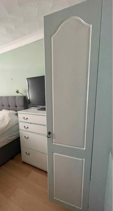 Photo of free Wardrobe, drawers & shelf unit (L26) #4