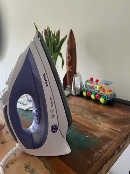 Photo of free Working TEFAL iron (SW155DU) #2