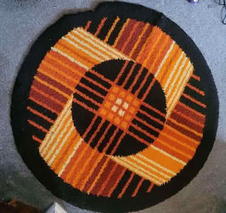 Photo of free Vintage Art deco rug, slightly damaged (Wollaton NG9) #1