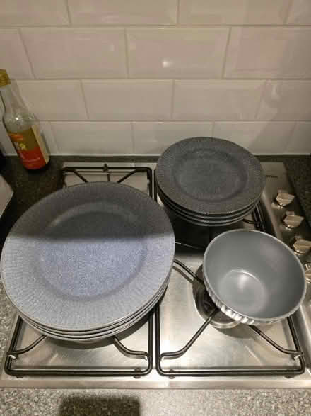 Photo of free Plate set (Bournville) #1