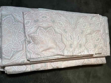 Photo of free KingSize Duvet Cover + Pillow cases (E3) #1